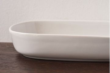 イギリス　JOHNSON BROTHERS(ジョンソン・ブラザーズ)　スクエア型白い長皿(深皿、プレート)