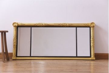 アンティーク雑貨　イタリア家具　豪華なフレームが魅惑的なアンティークミラー(鏡)
