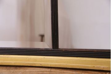アンティーク雑貨　イタリア家具　豪華なフレームが魅惑的なアンティークミラー(鏡)