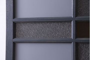 ペイント家具　色ガラス入り!十字の格子がおしゃれなガラス戸(引き戸、建具)