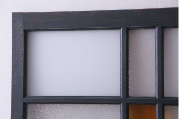 ペイント家具　色ガラス入り!十字の格子がおしゃれなガラス戸(引き戸、建具)