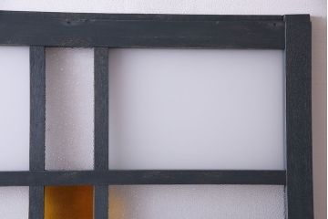 ペイント家具　色ガラス入り!十字の格子がおしゃれなガラス戸(引き戸、建具)