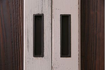 ペイント家具　カフェラテのような色づかいの木製引き戸2枚組(板戸、建具)