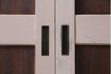 ペイント家具　カフェラテのような色づかいの木製引き戸2枚組(板戸、建具)