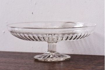 アンティーク雑貨　イギリスビンテージ　テーブルをシックに彩るガラスコンポート(ケーキスタンド、プレート)