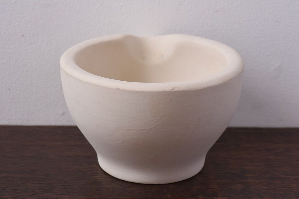 アンティーク雑貨　イギリス　MASON CASH(メイソンキャッシュ)　素焼きの風合いが魅力の磁器製スパイスマッシャー(乳鉢・乳棒)セット