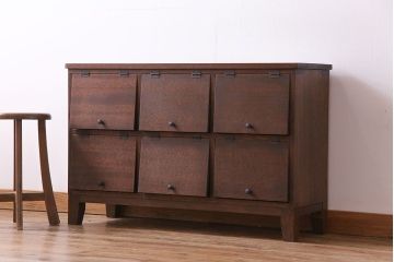 アンティーク家具　アンティーク　古材使用　2×3マス　ころんとした取っ手がかわいらしいパタパタ収納棚(マス目棚、戸棚)