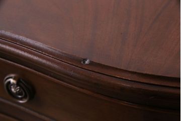 アンティーク家具　イギリス製　マホガニー材　上質な雰囲気のチェスト(サイドチェスト、引き出し)