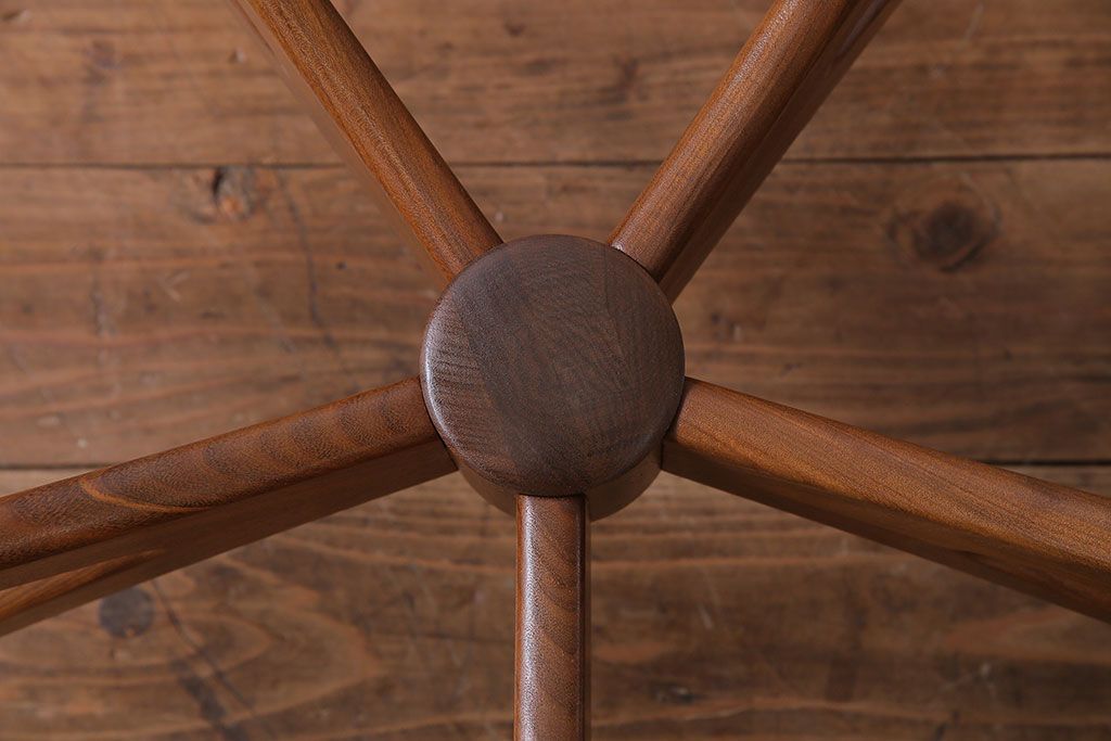 ヴィンテージ家具　北欧ビンテージ　G-PLAN(ジープラン)　スパイダーコーヒーテーブル(ラウンドテーブル、カフェテーブル)