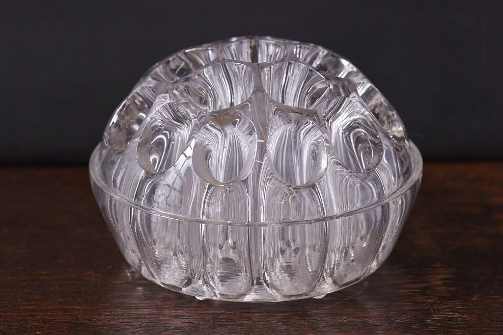 アンティーク雑貨　イギリス　涼しげな雰囲気漂うガラス製フラワーホルダー(ペン立て)