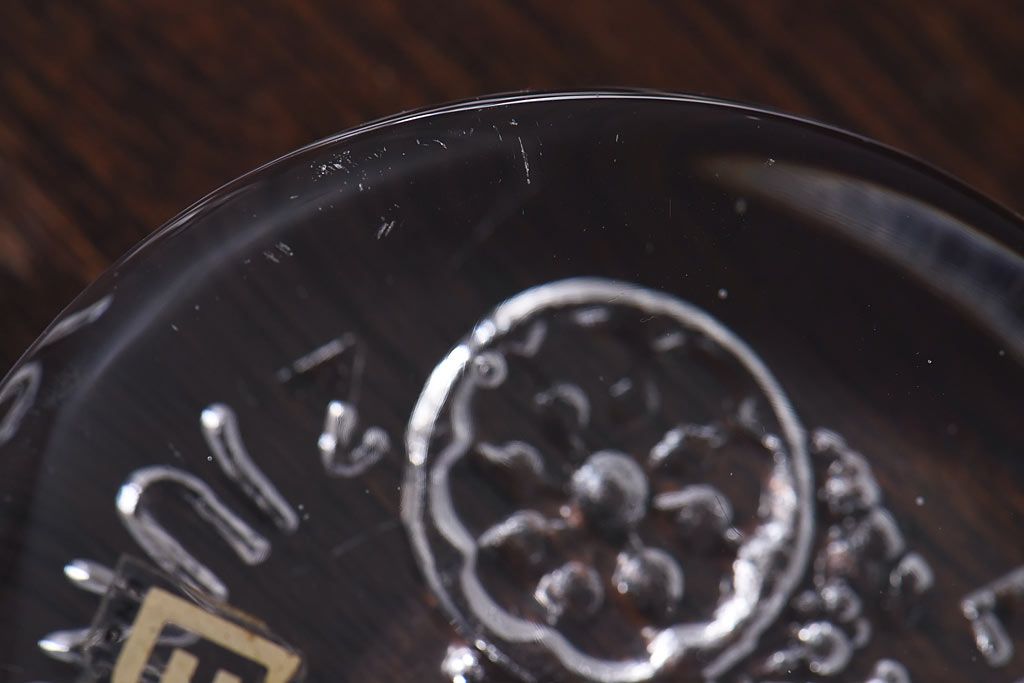 アンティーク雑貨　イギリス　エリザベス女王2世　アニバーサリーグッズ　ガラス製ペーパーウェイト