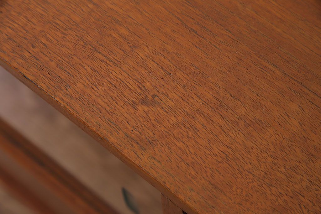 北欧家具　チーク材　洗練されたデザインがおしゃれなサイドボード(サイドキャビネット)