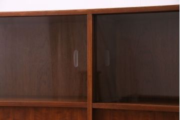 北欧家具　チーク材　洗練されたデザインがおしゃれなサイドボード(サイドキャビネット)