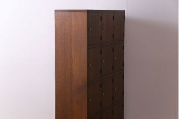 ラフジュ工房オリジナル　温もり感じるマス目戸棚(ロッカー、下駄箱)