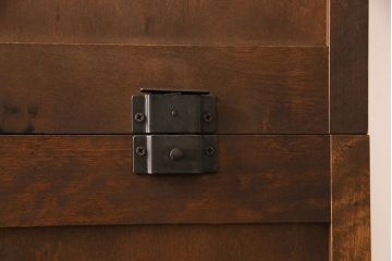 中古　北海道民芸家具　シックな雰囲気漂う2段重ねチェスト(整理タンス、引き出し)