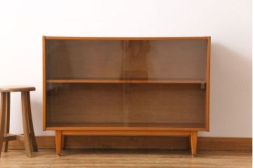 北欧家具　チーク材　明るい色味のブックケース(本棚、陳列棚、収納棚)