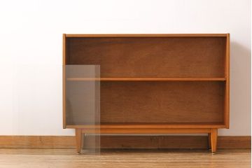 北欧家具　チーク材　明るい色味のブックケース(本棚、陳列棚、収納棚)