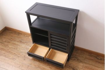 中古　北海道民芸家具　#105　シックモダンなペイント茶箪笥(茶棚、飾り棚)(定価約18万円)