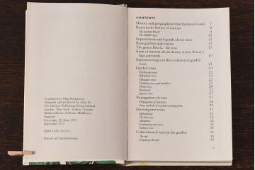 アンティーク雑貨　イギリス　HAMLYN社 A Concise Guide in Colour　Roses　コンパクトハンドブック(洋書、ポケット辞典、本)