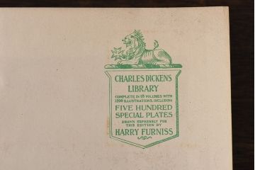 アンティーク雑貨　イギリスアンティーク　CHARLES DICKENS(チャールズ・ディケンズ)　本(洋書、英字本、小説)2冊セット(2)