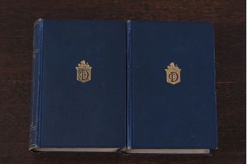 アンティーク雑貨　イギリスアンティーク　CHARLES DICKENS(チャールズ・ディケンズ)　本(洋書、英字本、小説)2冊セット(3)