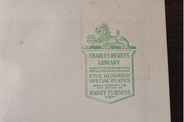 アンティーク雑貨　イギリスアンティーク　CHARLES DICKENS(チャールズ・ディケンズ)　本(洋書、英字本、小説)2冊セット(3)