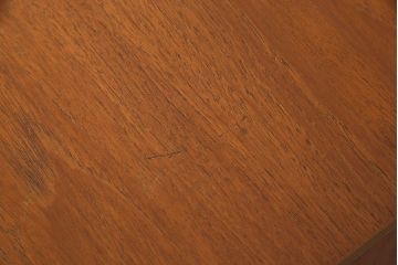 北欧家具　デンマーク製　引き手のデザインがおしゃれなチェスト(引き出し)