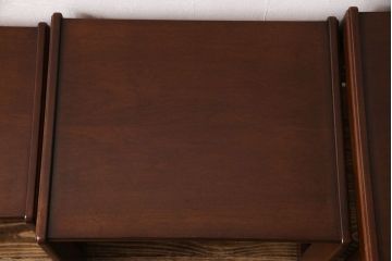 アンティーク雑貨　北欧ビンテージ　G-PLAN(ジープラン)　チーク材　スタイリッシュなデザインのネストテーブル(サイドテーブ  ル、カフェテーブル、花台)