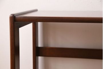 アンティーク雑貨　北欧ビンテージ　G-PLAN(ジープラン)　チーク材　スタイリッシュなデザインのネストテーブル(サイドテーブ  ル、カフェテーブル、花台)