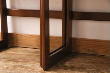 アンティーク雑貨　北欧ビンテージ　G-PLAN(ジープラン)　チーク材　スタイリッシュなデザインのネストテーブル(サイドテーブ  ル、カフェテーブル、花台)