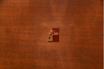 アンティーク雑貨　北欧ビンテージ　G-PLAN(ジープラン)　チーク材　スタイリッシュなデザインのネストテーブル(サイドテーブ  ル、カフェテーブル、花台)