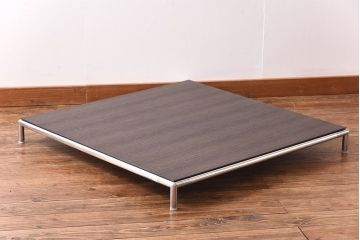 中古　B&B　シンプルなディティールが美しいローテーブル(センターテーブル)(定価約30万円)(1)
