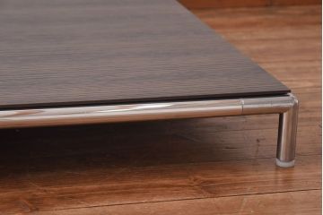 中古　B&B　シンプルなディティールが美しいローテーブル(センターテーブル)(定価約30万円)(1)