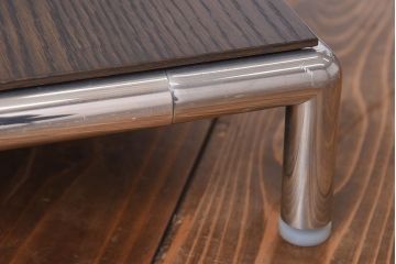 中古　B&B　シンプルなディティールが美しいローテーブル(センターテーブル)(定価約30万円)(1)