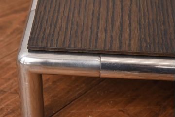 中古　B&B　シンプルなディティールが美しいローテーブル(センターテーブル)(定価約30万円)(1)