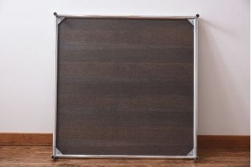 中古　B&B　シンプルなディティールが美しいローテーブル(センターテーブル)(定価約30万円)(1)