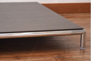 中古　B&B　シンプルなディティールが美しいローテーブル(センターテーブル)(定価約30万円)(2)