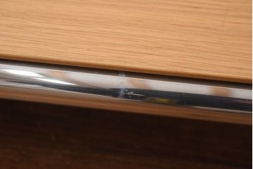 中古　B&B　シンプルなディティールが美しいローテーブル(センターテーブル、リビングテーブル)(定価約30万円)(3)(R-028867)