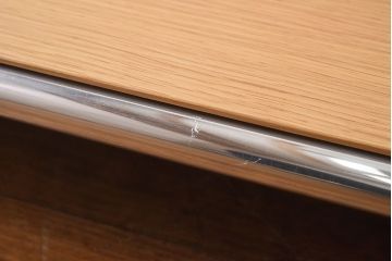 中古　B&B　シンプルなディティールが美しいローテーブル(センターテーブル、リビングテーブル)(定価約30万円)(3)(R-028867)