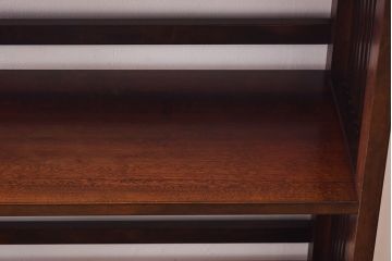 中古　九州民芸家具　樺材　和モダンな雰囲気漂う本棚(陳列棚、飾り棚)