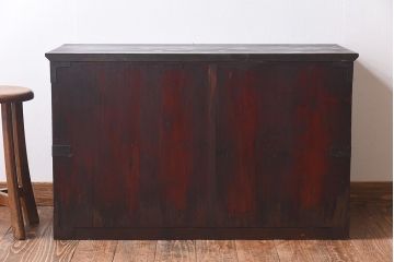 アンティーク家具　和製アンティーク　太鼓鋲がアクセントのリメイク時代箪笥ローチェスト(サイドチェスト)