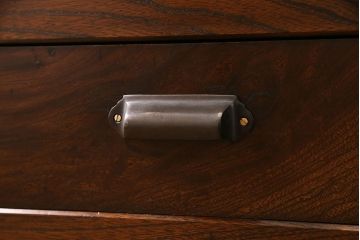 アンティーク家具　和製アンティーク　前面ケヤキ材　結霜ガラスが魅力の鉄脚キャビネット(食器棚、収納棚)
