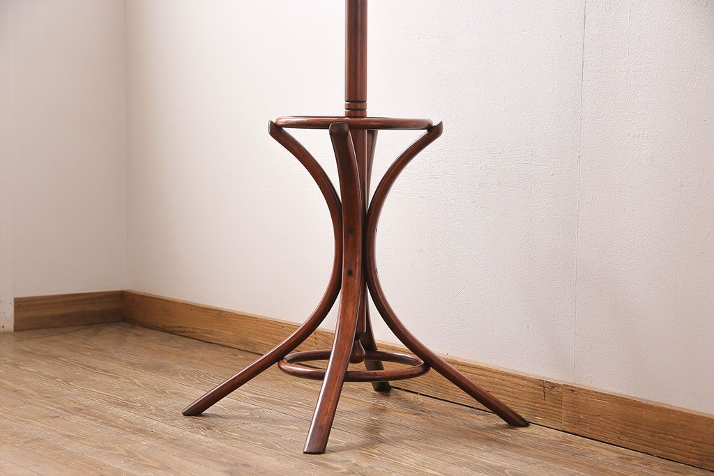 アンティーク雑貨　ビンテージ　ベントウッド(曲げ木)　トップデザインが目を引くコートスタンド(ハットスタンド)