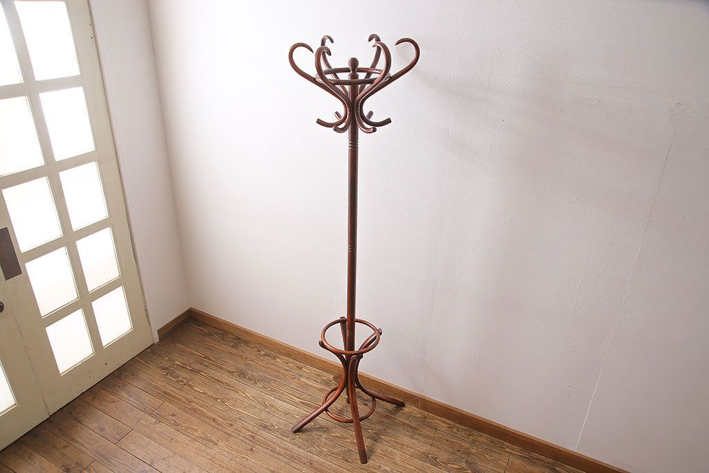 アンティーク雑貨　ビンテージ　ベントウッド(曲げ木)　トップデザインが目を引くコートスタンド(ハットスタンド)