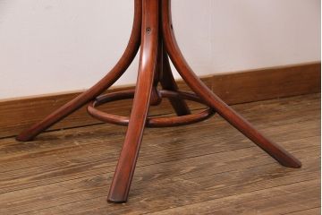 アンティーク雑貨　ビンテージ　ベントウッド(曲げ木)　トップデザインが目を引くコートスタンド(ハットスタンド)