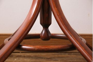 アンティーク雑貨　ビンテージ　ベントウッド(曲げ木)　トップデザインが目を引くコートスタンド(ハットスタンド)