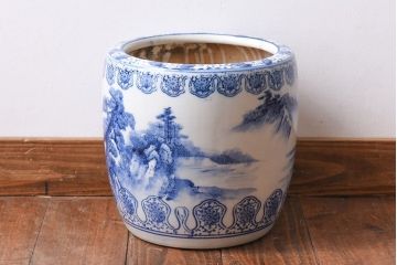 アンティーク雑貨　山水図　日本らしい雰囲気を高める瀬戸火鉢(鉢カバー)