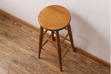 アンティーク家具　イギリスアンティーク　あたたかな雰囲気のハイスツール(イス、チェア、花台)