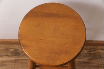 アンティーク家具　イギリスアンティーク　あたたかな雰囲気のハイスツール(イス、チェア、花台)