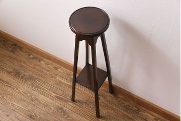 アンティーク雑貨　イギリスアンティーク　ウォールナット材　縦長でシンプルな花台(サイドテーブル)